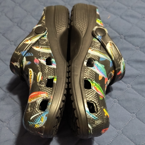 Colorful Fish Print Clogs - Picture 3 of 8